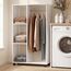 HOMCOM Kleiderschrank auf Rollen, Mobile Garderobe, 1 Kleiderstange, 3 Regale, Garderobenschrank, Rollbarer Kleiderständer für Flur, Schlafzimmer, 80 x 40 x 128 cm, Weiß