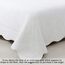 Cozy Line Home Fashions Bettwäsche-Set, viktorianisches Medaillon, einfarbig, weiß, geprägt, 100% Baumwolle, wendbar, Tagesdecke, Decke (Blantyre – Weiß, übergroßes Kingsize-Bett – 3-teilig)