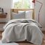 Comfort Spaces Kienna Quilt-Set, luxuriöse doppelseitige Nähte, Sommerdecke, leicht, weich, für alle Jahreszeiten, passender Kissenbezug, grau, Decke für Doppelbett, XL (167,6 x 228,6 cm), 2-teilig