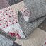 HoneiLife Queen-Size-Bettwäsche-Set – 3-teilig – graue Bordüre aus Mikrofaser – leichte, wendbare Bettdecken mit Blumenmuster – Ganzjahresdecken