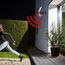Maclean Solar Kamera-Attrappe mit Bewegungsmelder und LED-Licht | IP Überwachungskamera Attrappe mit Objektiv | IP44 - Außenbereich | 220 Lumen, 6500K | Solarbetrieben, Blinkende rote LED (1 Stück)