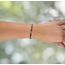Lebensquelle Plus Mini Kugelarmband | 4mm | Hochwertiges Edelsteinarmband (Turmalinquarz)