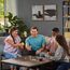Hasbro Klassisches Tabu Spiel, Partyspiel, Wörterspiel für Erwachsene und Teenager, Ratespiel für 4 und mehr Spieler, ab 13 Jahren, Deutsche Version