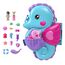 Polly Pocket-Puppen und Spielset mit Tieren und 13 Zubehörteilen, 2-in-1 Daddy and Me Seepferdchenschatulle, tragbare Tasche und Tierspielzeug, mit Shani, HWP03