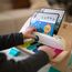 Baby Einstein, Hape, Holzspielzeug Magic Touch Piano , Musikspielzeug Klavier aus Holz für Kinder, Musikinstrumente mit 3 Notenblättern und 6 Liedern, Aktivität und Sensorisches Spielzeug, 6 Monaten+