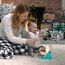 Baby Einstein, Hape, Holzspielzeug Magic Touch Piano , Musikspielzeug Klavier aus Holz für Kinder, Musikinstrumente mit 3 Notenblättern und 6 Liedern, Aktivität und Sensorisches Spielzeug, 6 Monaten+