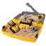 Kinetic Sand Baustellen Koffer - mit 907 g original kinetischem Sand aus Schweden, erfüllt alle gesetzlichen Anforderungen, mit Fahrzeug und Zubehör für Indoor-Sandspiel, für Kinder ab 3 Jahren