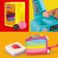 Play-Doh Bunte Konditorei mit Spielzeug-Ofen, Werkzeugen, Accessoires und 11 Dosen Knetmasse zum Formen, Backen und Dekorieren, Bastel-Set für Mädchen und Jungen ab 4 Jahren
