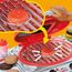 Play-Doh Grillparty Spielzeug, Grill-Station mit Formen, Accessoires und 6 Dosen Knete zum Basteln, Grillen und Kochen, Küchenspielzeug, Bastelset und spannende ab 3 Jahren