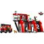 LEGO City Feuerwehrstation mit Drehleiterfahrzeug, Feuerwehr-Spielzeug mit Feuerwache und Feuerwehrauto, Geburtstagsgeschenk für Kinder ab 6 Jahren, Set mit Hund und 5 Minifiguren 60414