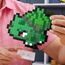 MEGA Pokémon Bisasam im Retro-Look - mit Pixel Art Steinen zusammenbaubare 15 cm großes Spielzeug, inklusive Basis zur Wandmontage, für Erwachsene Liebhaber und Sammler, HTH75