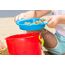 Hape Grundausstattung Strandspielzeug - Robustes Eimer- und Förmchen-Set für Strand und Sandkasten, Outdoor Sandspielzeug für Kleinkinder, Sandspielset für Kinder ab 18 Monaten