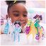 Unicorn Academy Layla und Einhorn Glacier Set - ca. 12 cm große Originalfiguren zur beliebten Netflix Serie mit Zwei Accessoires und Haarbürste für fantasievolles Rollenspiel, für Kinder ab 4 Jahren