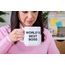 Polly Pocket x The Office-Schatulle, Spielset, 6 Charakterpuppen und 9 Zubehörteile, sammelbares Partnership-Spielzeug, Kaffeetassen-Design, JCC19