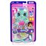 Polly Pocket Puppen und Spielset, Matrosenkatze-Schatulle, Spielzeug für unterwegs mit 1 kleinen Puppe, Kätzchen, Zubehör für Styling und Essen, JCR37