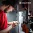 Ledlenser W1R Work Taschenlampe LED aufladbar | LED Lampe mit 220 Lumen | aufladbare Werkstattlampe und KFZ Werkzeug in einem | Lampe zum Arbeiten mit 7 Stunden Leuchtdauer | Baulampe | Handlampe