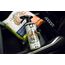 Nuke Guys Auto Innenraumreiniger 500ml | effizienter Innenreiniger für alle Oberflächen im KFZ | gründliche Reinigung von Polster Teppich Textil Kunststoff Leder | Fahrzeug Innenreinigung