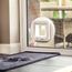 SureFlap Sure Petcare Mikrochip Katzenklappe, mit RFID-Halsbandanhänger und Mikrochip kompatibel, EIN-Tasten-Steuerung, zur Installation in Türen, Weiß, 4 AA Batterien erforderlich, Nicht enthalten