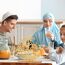 2 Stück Holz Eid Mubarak Ramadan Kareem Dekorationen Eid Tisch Zeichen Mond Hohle Stern Freistehend Tisch Centerpiece Hängende Ornamente Tischdekoration für Muslim Islam Tischdekoration