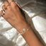 HZMAN 14K vergoldet Jungfrau Maria Rosenkranz Perlen Armband Dainty Jungfrau von Guadalupe verstellbare Link Armbänder für Damen Party Hochzeitsschmuck Geschenk