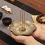 OMyTea Räucherstäbchenhalter – 13 cm Messing-Räuchergefäß mit Aschefänger für Meditation, Yoga, Heimbüro Duft (Lotus)