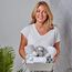 Baby Box Shop – 14 Babygeschenke, ideal für Babypartygeschenke, Unisex-Babygeschenke, mit neuen Babyartikeln für Neugeborene und einem grauen Plüsch-Teddybären