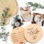 Holz Meilensteinkarten Baby auf deutsch - 30 Meilensteine auf edlen Holzscheiben als Geschenk zur Geburt/zur Babyparty für Schwangere, werdende Mütter, werdende Eltern. (Packung mit 2)