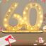 Seutgjie Originelle Geschenk 60 Geburtstag Mann Frau 1966-2026, 60. Geburtstag Jubiläum Deko Tischdeko Holz Schild Gästebuch, Geldgeschenke Geburtstag 60 mit LED Lichterkette Geschenkpapier