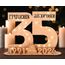 Giftota - 2026 Originelle 35 Geburtstag Geschenk Frauen & Männer - Geldgeschenke Geburtstag 35 mit LED Lichterkette Ständer - Holz-Schild Gästebuch - 35 Geburtstag Deko - Personalisierbares Geschenk