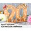Giftota - 2026 Originelle 90 Geburtstag Geschenk Frauen & Männer - Geldgeschenke Geburtstag 90 mit LED Lichterkette Ständer - Holz-Schild Gästebuch - 90 Geburtstag Deko - Personalisierbares Geschenk