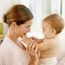 WELEDA Bio Baby Bäuchlein Massageöl, Naturkosmetik Massage Öl gegen Bauchschmerzen und Krämpfe von Babys und Kleinkindern, Pflegeöl zur Verdauungsförderung (1 x 50 ml)
