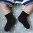 Duufin 18 Paar Kleinkinder Crew-Socken Kleine Kids Socken Kindersocken Solid Crew Socken Kinder Jungen Mädchen, Schwarz Weiß Grau, 4–6 Jahre
