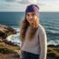 Wollhuhn Kinder Beanie – Zweilagige Longbeanie aus Jersey, wendbar & weich – innen grau – Handmade in Deutschland – ganzjährig (DE/NL/SE/PL, Numerisch, 52, 54, Cool Music Violett/Lila)