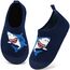 Kyopp Kinder Hausschuhe Junge Mädchen Pantoffeln Aquaschuhe Atmungsaktive Rutschfest Barfussschuhe Slipper Kindergarten Unisex (Hai Dunkelblau 22/23 EU)
