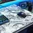 Titanwolf - XXXL Übergröße Mauspad 1200x600mm, Gaming Mousepad Groß 120x60 cm Tischunterlage Large Size verbessert Präzision und Geschwindigkeit XXXL für Logitech Maus und Tastatur, Koi Tattoo 2