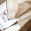 Woaboy Voile Gardinen Vorhänge Transparent Wohnzimmer mit Ösen Stores Gardinen Schlafzimmer Ösenvorhang Scheibengardine Schlaufengardinen Modern 2er Set 140x200cm (B x H) Beige