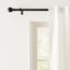 Amazon Basics Ausziehbare Gardinenstange mit Kugelendstücken, 19 mm Durchmesser, 91 bis 183 cm, Schwarz
