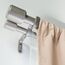 Amazon Basics Ausziehbare Doppel-Gardinenstange mit Endkappen, 19 mm Durchmesser, 91 bis 183 cm, Nickel