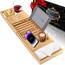 SereneLife Badewannenbrett Bambus Natur – Ausziehbares Tablett mit Geschenkbox rutschfeste Badewannenablage Wellness Zubehör aus Holz für Bücher, Wein, Snacks & Selfcare