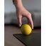 ATHLETIC AESTHETICS Massageball [6cm] - Lacrosseball und Faszienball für Selbstmassage und Triggerpunkttherapie (Entschteilungen bei Verspannungen) in Gelb